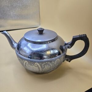 Vintage Aluminum Teapot by Aluminum Works
